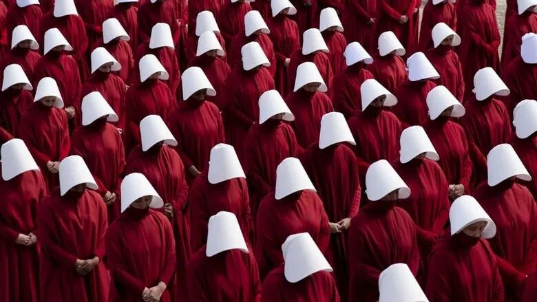 سرگذشت ندیمه The Handmaid’