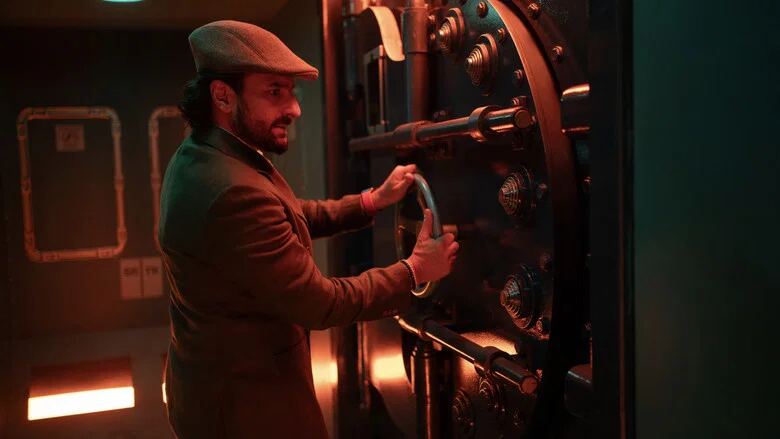 دزد جواهر؛ سرقت آغاز می‌شود